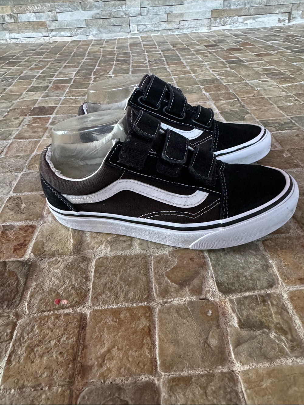 Vans Old Skool Velcro Sneakers in Black and White